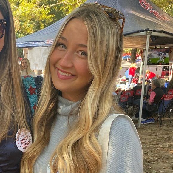 lizzybouchillon